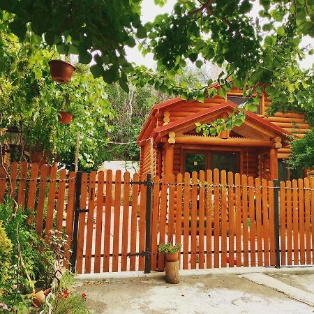 Old Tbilisi Villa Costa מראה חיצוני תמונה