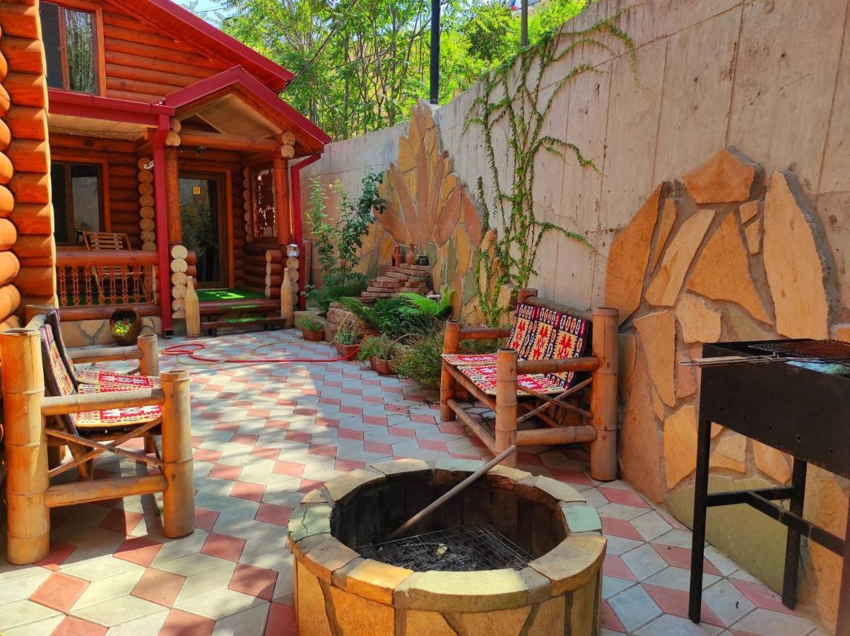 Old Tbilisi Villa Costa מראה חיצוני תמונה